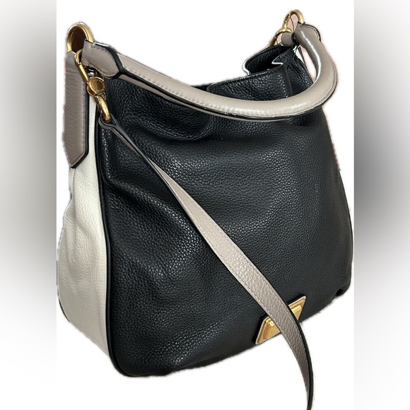MARC BY MARC JACOBS TOO HOT TO HANDLE HOBO SHOULDER BAG - Picture 9 of 9